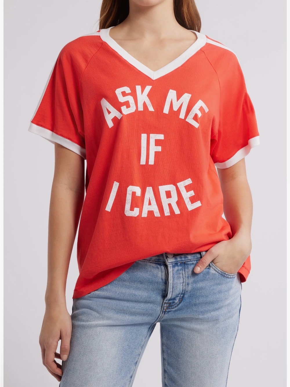 Daydreamer Graphic V-Neck Tee with White Trim ~ Red